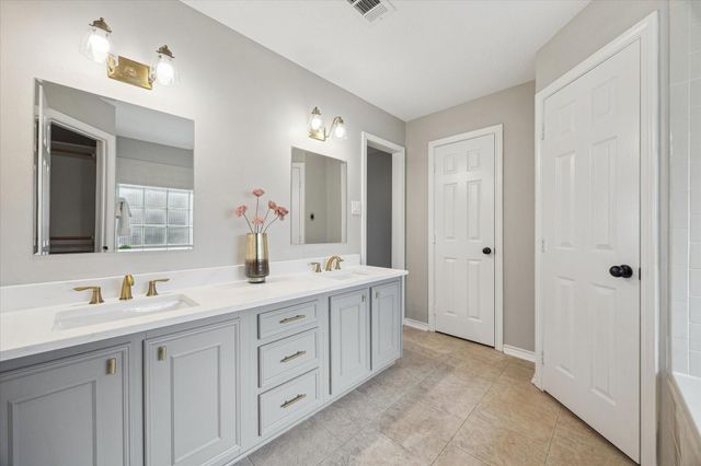 1147 Curtin Street, Houston, TX 77018