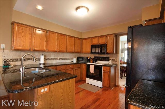 42664 Jason Court 88, Sterling Heights, MI 48313