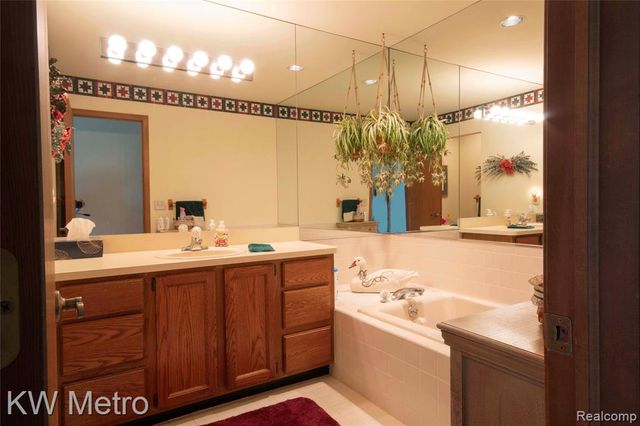 42664 Jason Court 88, Sterling Heights, MI 48313