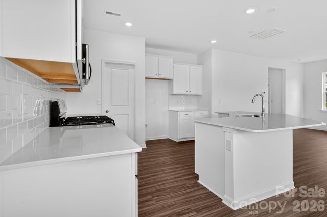 2309 Ravenglass Way, Maiden, NC 28650
