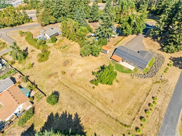 2187 E MADISON Ave, Cottage Grove, OR 97424