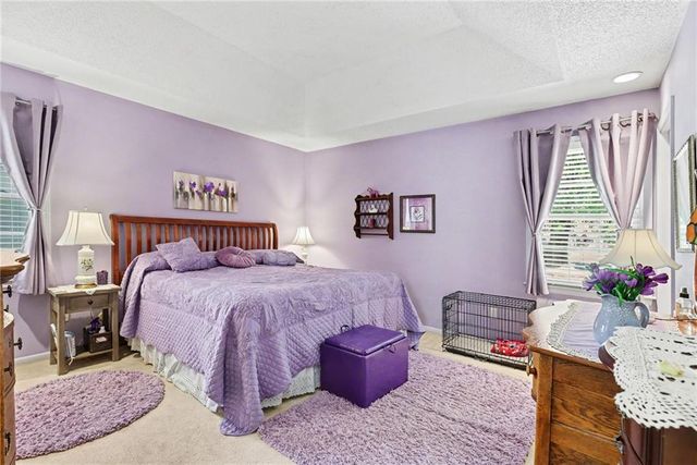 1930 E Sunvale Drive, Olathe, KS 66062
