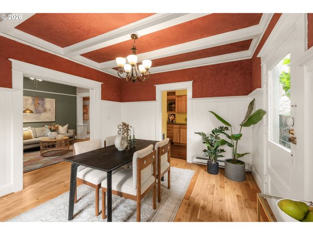 2046 Nw FLANDERS St 3, Portland, OR 97209