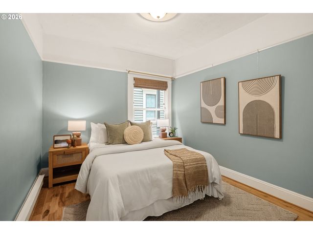 2046 Nw FLANDERS St 3, Portland, OR 97209