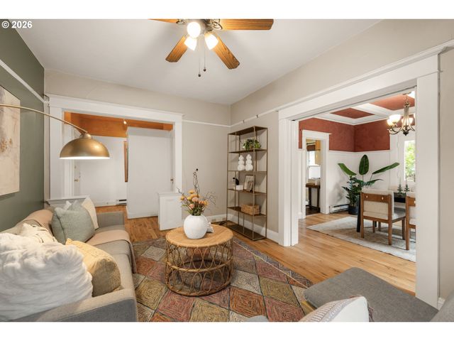 2046 Nw FLANDERS St 3, Portland, OR 97209