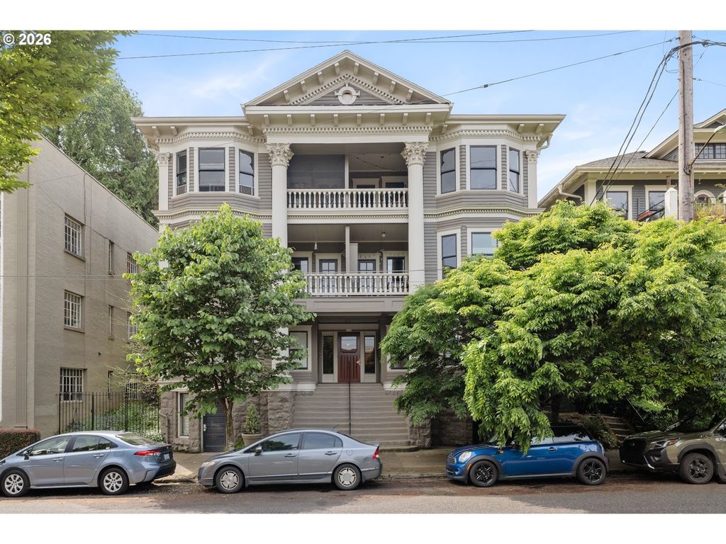 2046 Nw FLANDERS St 3, Portland, OR 97209