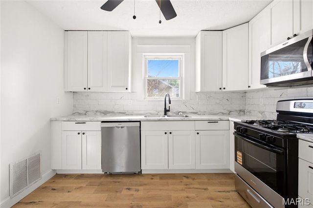 7410 Liberty Avenue, University City, MO 63130