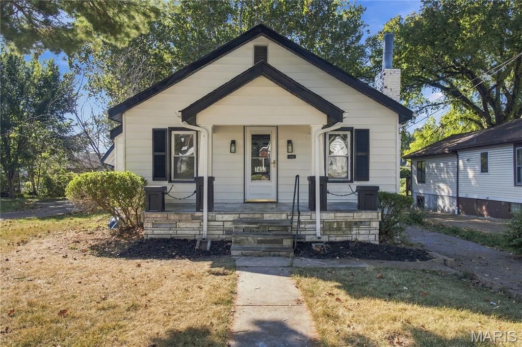 7410 Liberty Avenue, University City, MO 63130