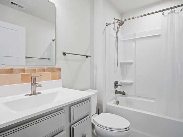 1029 Hunter Green Lane, Spartanburg, SC 29302