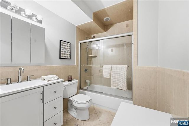 304 Palisade Avenue 201, Union City, NJ 07087
