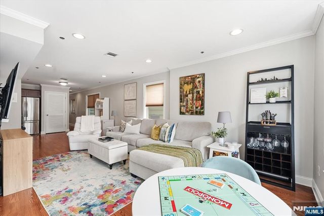 304 Palisade Avenue 201, Union City, NJ 07087