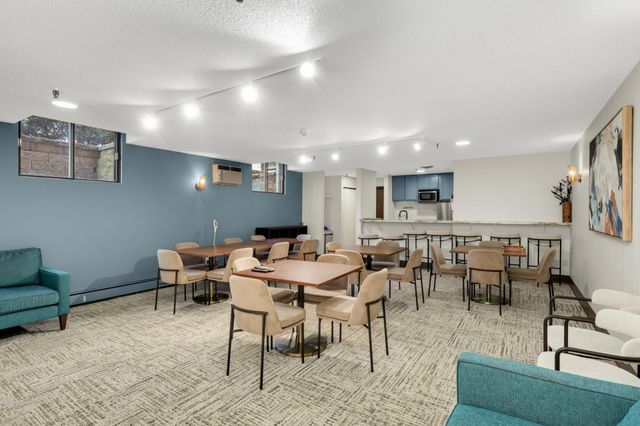 4101 Parklawn Avenue 316, Edina, MN 55435