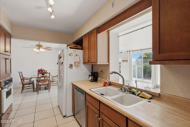 8235 E KILAREA Avenue, Mesa, AZ 85209