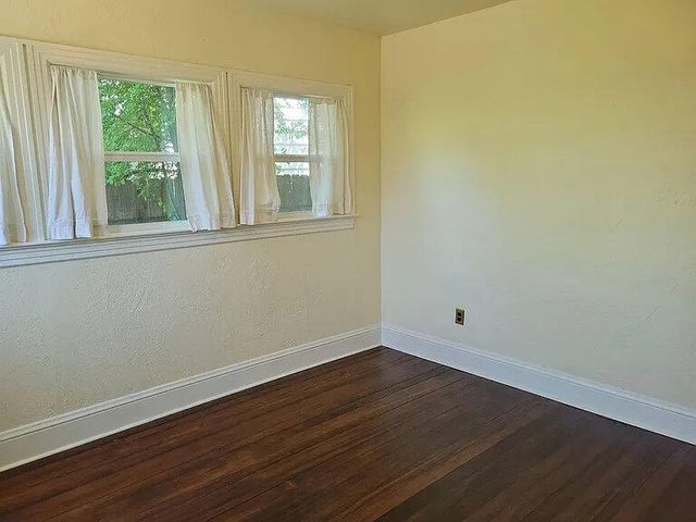 55 N Orange Street, Medford, OR 97501