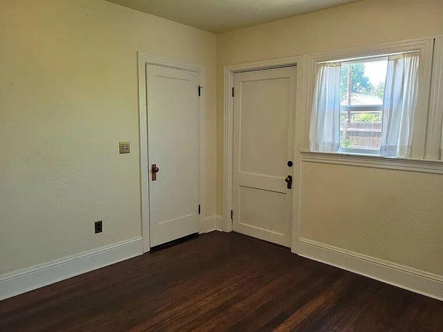 55 N Orange Street, Medford, OR 97501