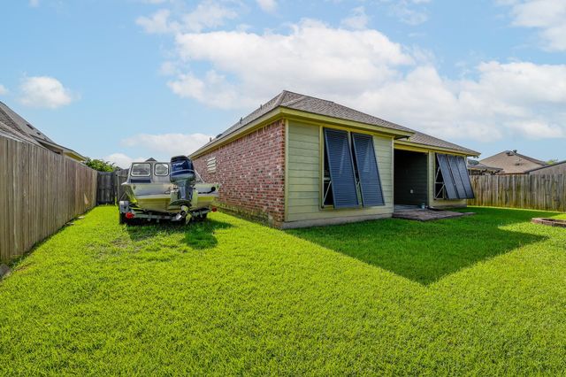 122 Dicharry Ct, Thibodaux, LA 70301