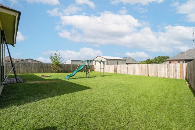 122 Dicharry Ct, Thibodaux, LA 70301