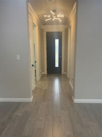 4005 Gallivant Drive, Granbury, TX 76049