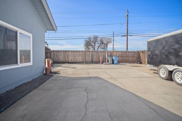 805 Iverson Street, Salinas, CA 93901