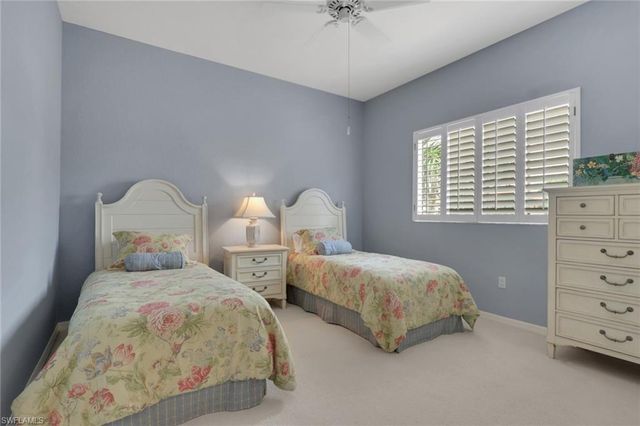 4872 Boulevard CT, Naples, FL 34103