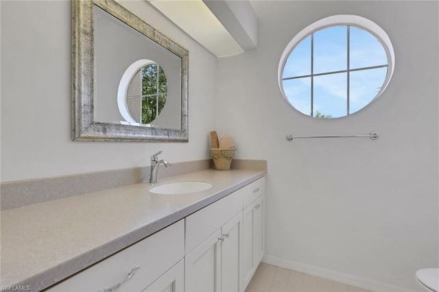 4872 Boulevard CT, Naples, FL 34103