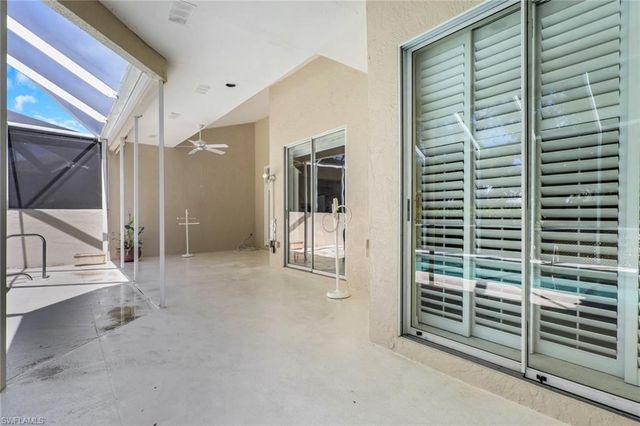 4872 Boulevard CT, Naples, FL 34103