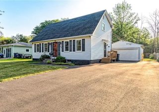 151 Burben, Gates, NY 14624