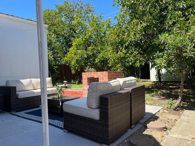 3021 Glendale Avenue, Redwood City, CA 94063