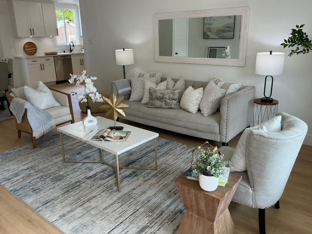 3021 Glendale Avenue, Redwood City, CA 94063
