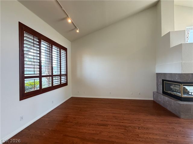 7468 Orange Haze Way, Las Vegas, NV 89149