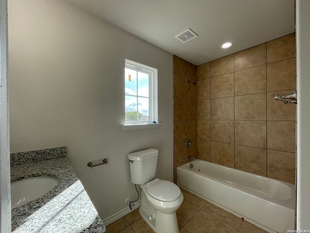 7311 Colina Way, Converse, TX 78109