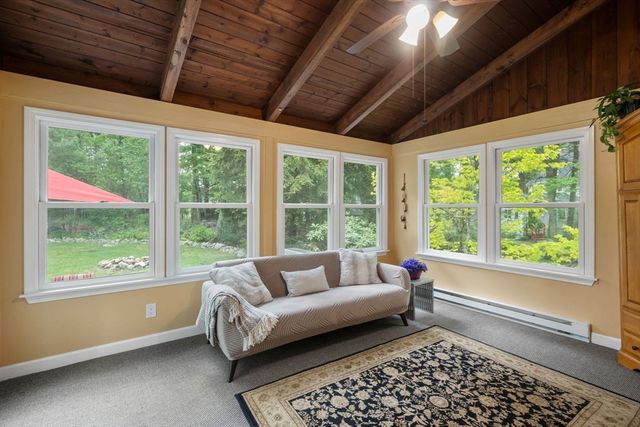 2 Downingwood Dr, Franklin, MA 02038
