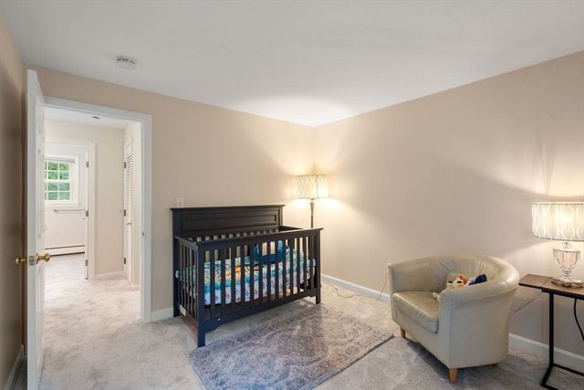 2 Downingwood Dr, Franklin, MA 02038