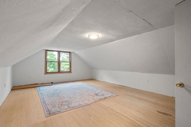 2 Downingwood Dr, Franklin, MA 02038