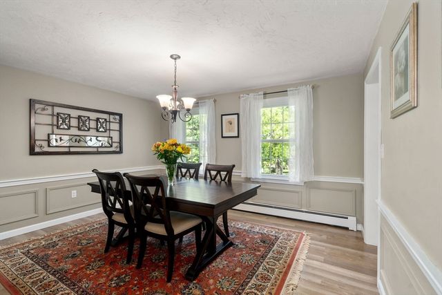 2 Downingwood Dr, Franklin, MA 02038