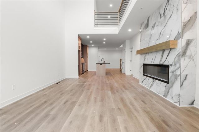 22518 W 93rd Street, Lenexa, KS 66227