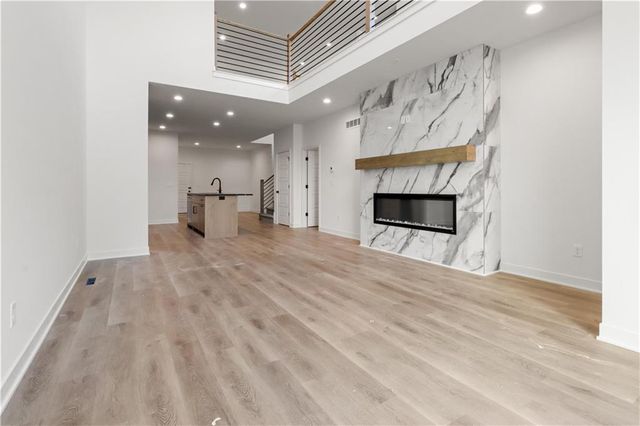 22518 W 93rd Street, Lenexa, KS 66227