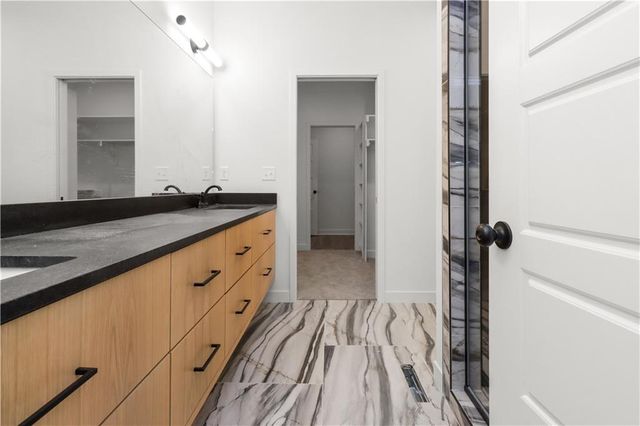 22518 W 93rd Street, Lenexa, KS 66227