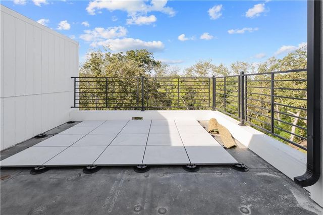 22518 W 93rd Street, Lenexa, KS 66227