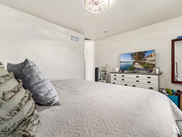 190 Kingsley Ave, Pueblo, CO 81005