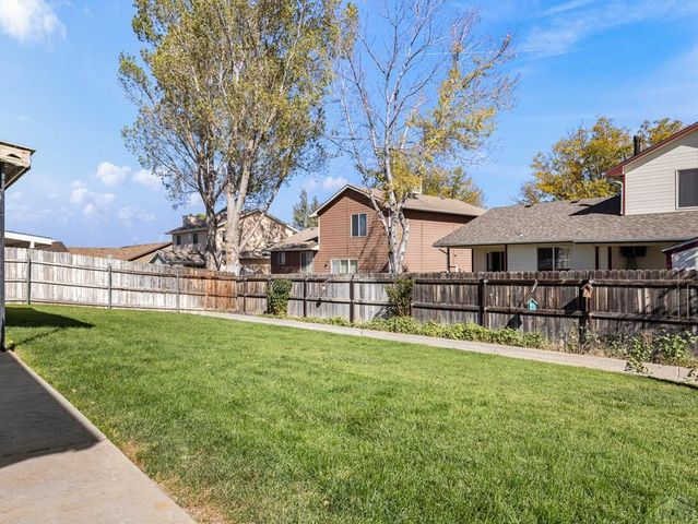 190 Kingsley Ave, Pueblo, CO 81005