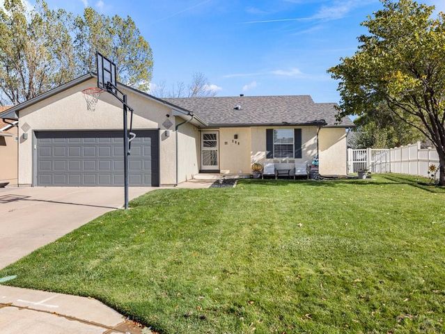 190 Kingsley Ave, Pueblo, CO 81005