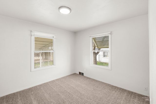 303 W Hazel Street, Caldwell, ID 83605