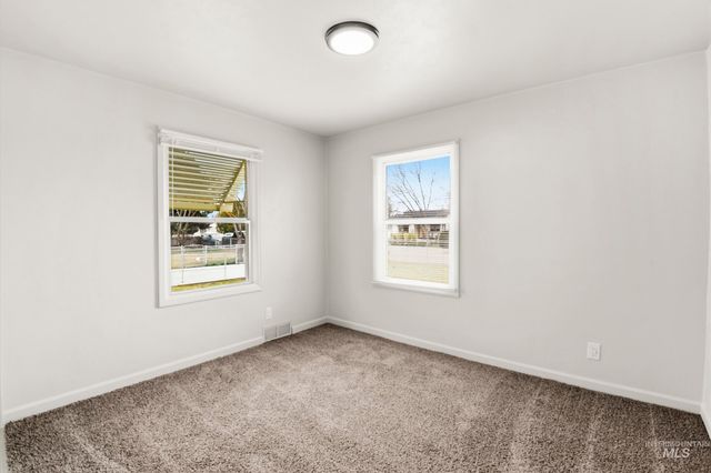 303 W Hazel Street, Caldwell, ID 83605