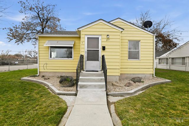 303 W Hazel Street, Caldwell, ID 83605