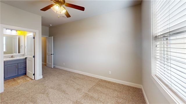 203 Brentwood Drive E 53, College Station, TX 77840