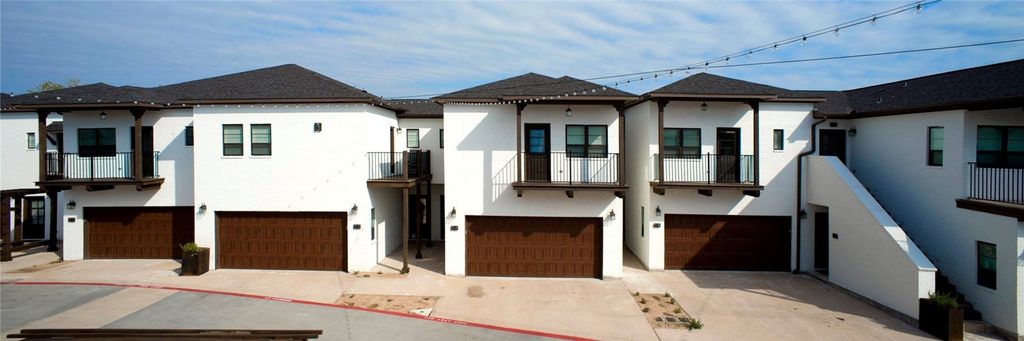 203 Brentwood Drive E 53, College Station, TX 77840