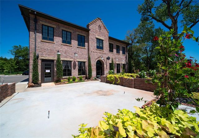 18252 Willowbrooke Court, Norman, OK 73072