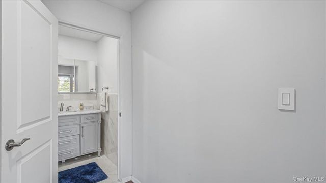 166-10 Powells Cove Boulevard 6C, Whitestone, NY 11357
