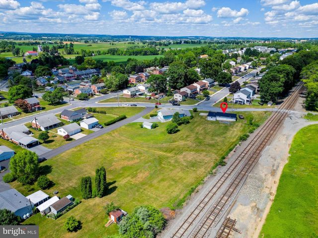 110 S BEECH ST, Fleetwood, PA 19522